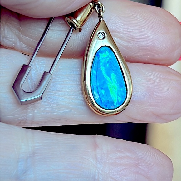 18 karat gold, Australian opal with diamondand 14k chain - Picture 6 of 15